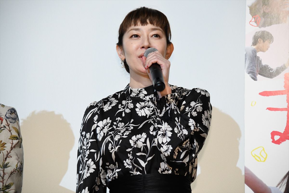草なぎ剛、元気の源はステージに立つこと！ 「元気や笑いを撒いていきたい」
