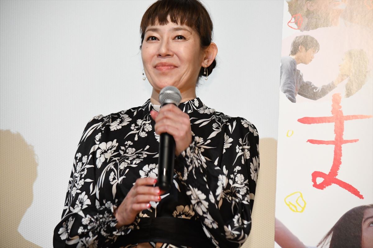草なぎ剛、元気の源はステージに立つこと！ 「元気や笑いを撒いていきたい」