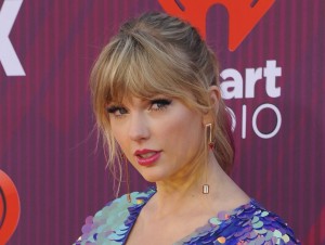 iHeart Radioラジオ・ミュージック・アワードでのテイラー・スウィフト