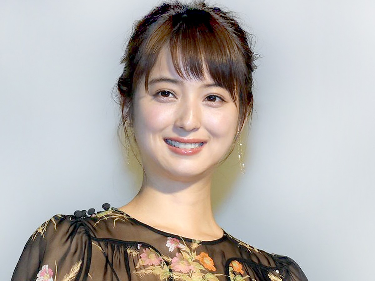 佐々木希、「一泊でも休みがあれば帰りたい」 故郷・秋田への思いを語る