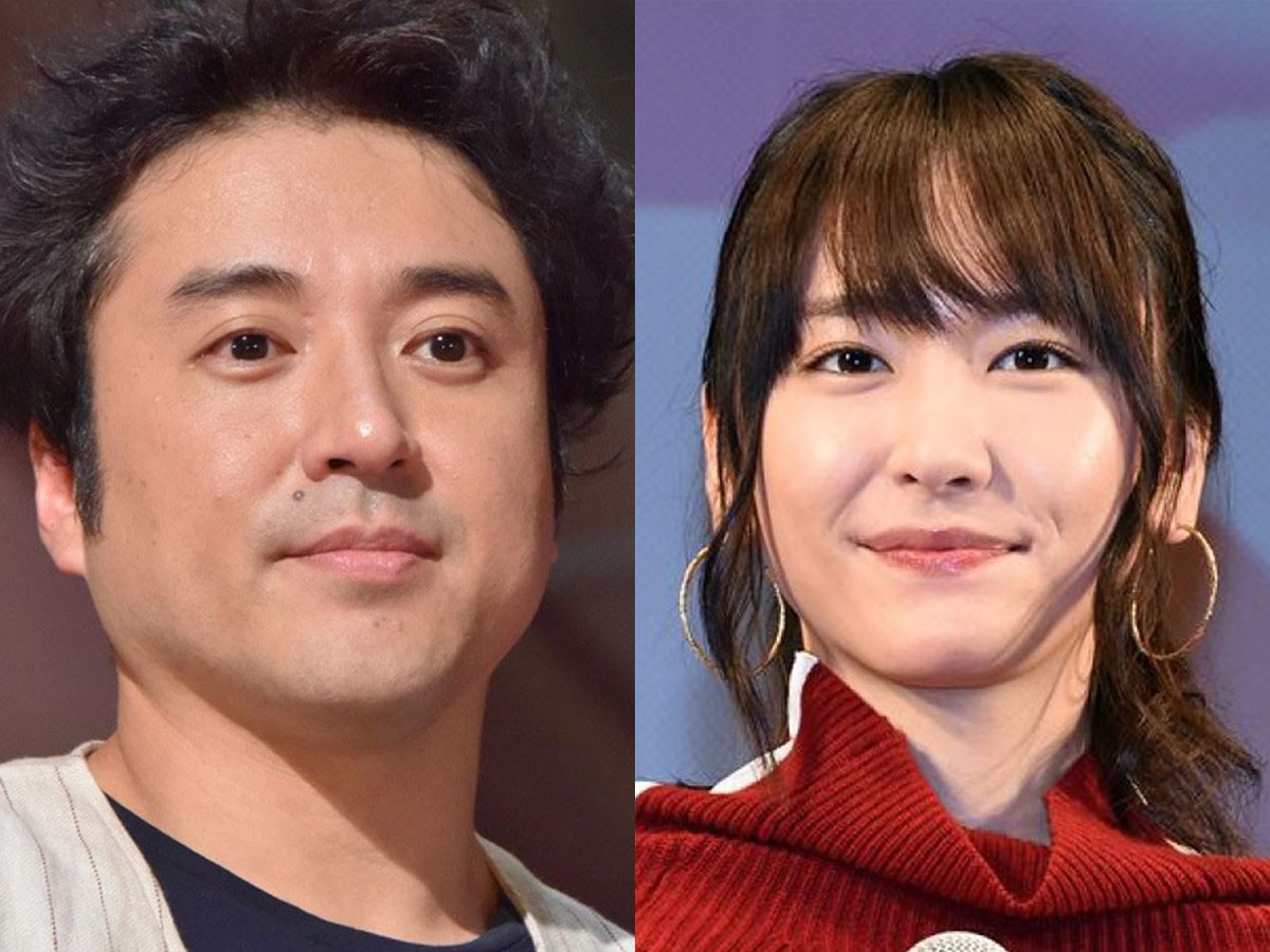 (左から)ムロツヨシ、新垣結衣