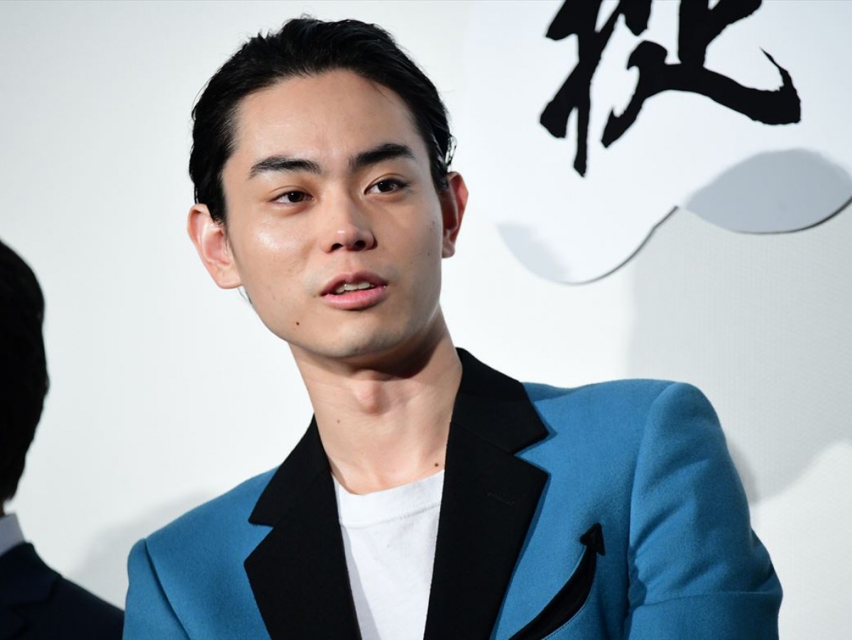 新垣結衣、ムロツヨシが1位！ 「2人きりでデート飲みしたい有名人」