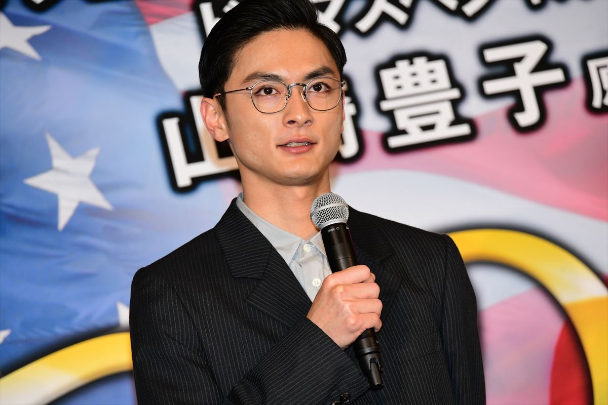 ムロツヨシ、小栗旬に共演を熱望されたことに「ありがたい」
