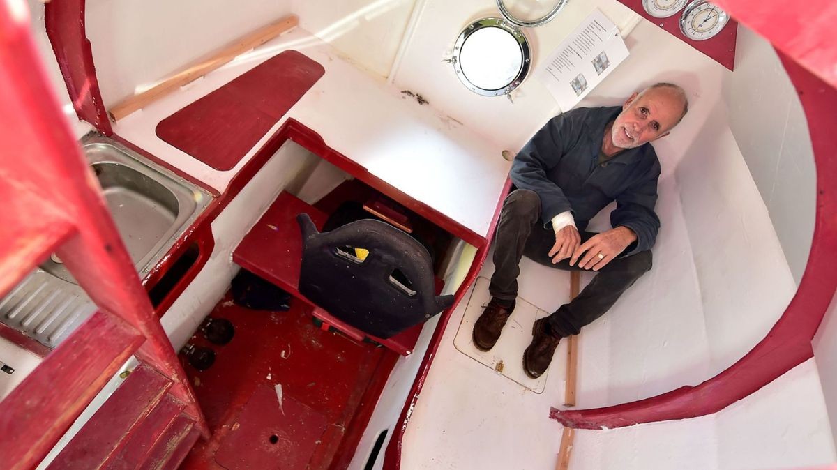 樽に乗って、海流のみで大西洋横断チャレンジ！ 71歳フランス人男性