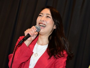 黒川芽以、『美人が婚活してみたら』初日舞台挨拶に登壇