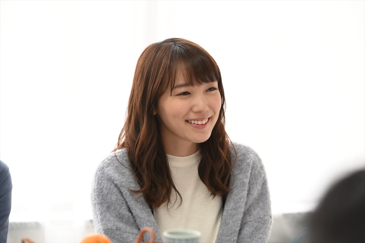井ノ原快彦＆上戸彩が大家族の両親に 『僕が笑うと』今夜放送