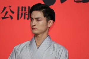 映画『多十郎殉愛記』記者会見に登場した高良健吾