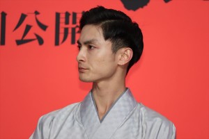 映画『多十郎殉愛記』記者会見に登場した高良健吾