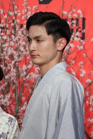 映画『多十郎殉愛記』記者会見に登場した高良健吾