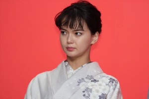 映画『多十郎殉愛記』記者会見に登場した多部未華子