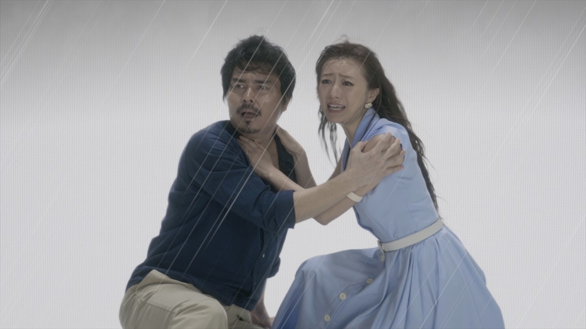 小澤征悦＆松本まりかが濃厚な夫婦役を怪演 『離婚なふたり』場面写真解禁
