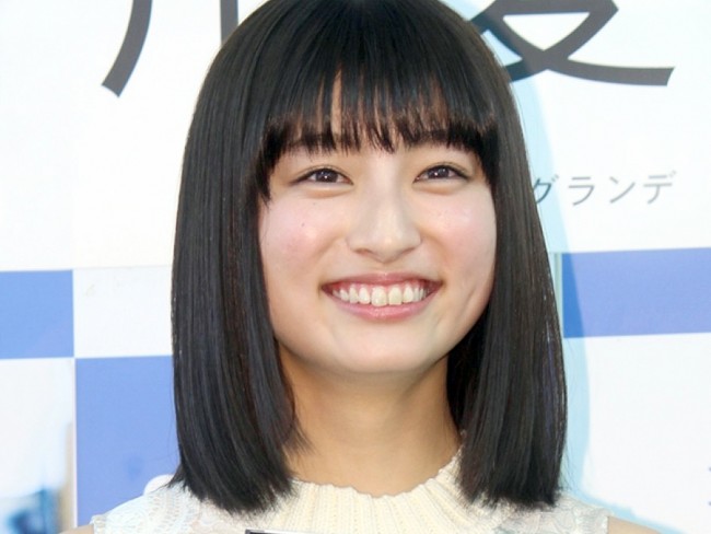 吉川愛 美背中あらわに めちゃくちゃセクシー と反響 無防備な寝顔も 19年11月18日 エンタメ ニュース クランクイン