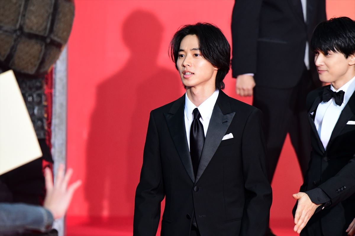 山崎賢人、食事制限で肉体改造した撮影を回想「なるべく体を細く」