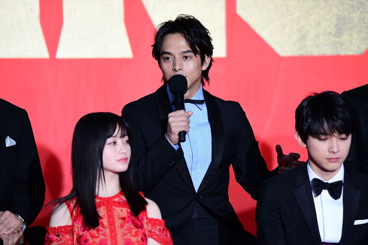 山崎賢人、食事制限で肉体改造した撮影を回想「なるべく体を細く」