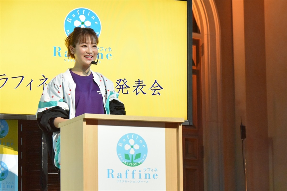 “美人すぎる劇団員”糸原美波、CM初出演！ 朝は「二度寝、三度寝しちゃう」
