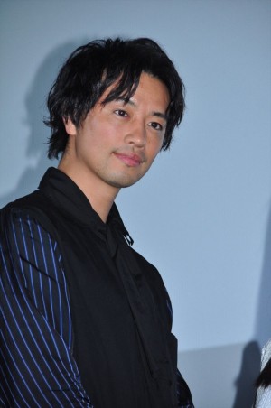 映画『家族のレシピ』舞台挨拶に登場した斎藤工