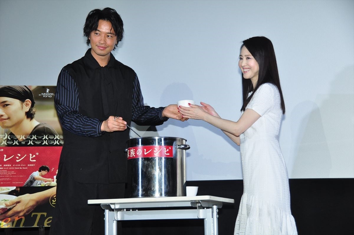 松田聖子「ビックリしました（笑）」 サイン求め海外の映画スタッフが並ぶ