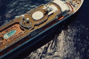 11階建てのクルーズ船から飛び降りた男！「あまり何も考えてなかった」