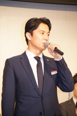 福山雅治、日曜劇場『集団左遷!!』制作発表会見に登場