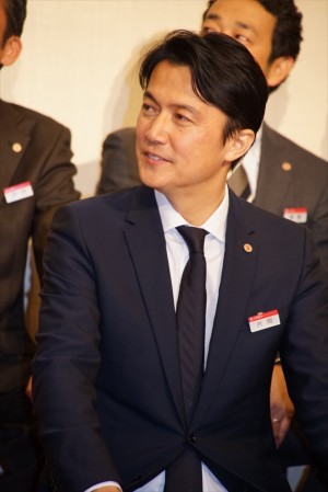 福山雅治、日曜劇場『集団左遷!!』制作発表会に登場