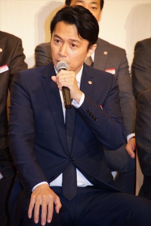 福山雅治、日曜劇場『集団左遷!!』制作発表会に登場