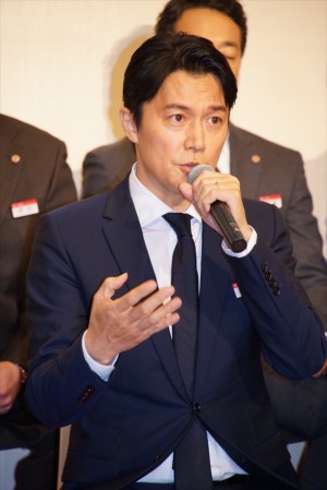 福山雅治、日曜劇場『集団左遷!!』制作発表会に登場