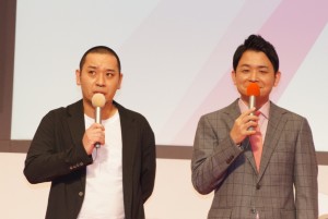 テレビ朝日2019年度入社式に出席した千鳥の（左から）大悟、ノブ