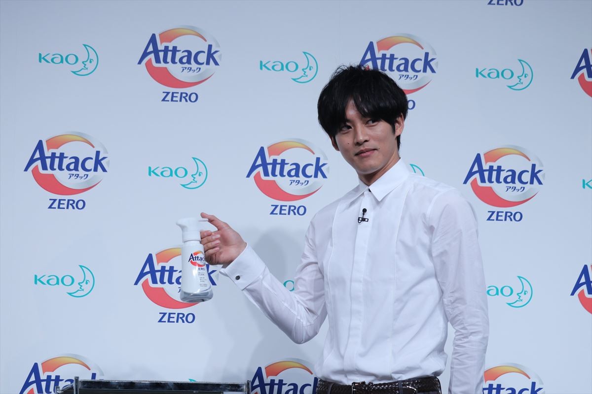 菅田将暉の自室は物置状態!? 間宮祥太朗「真冬に浮き輪があった」と暴露