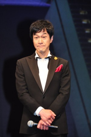 劇場版『名探偵コナン 紺青の拳（こんじょうのフィスト）』完成披露試写会に登壇した小山力也