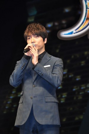 劇場版『名探偵コナン 紺青の拳（こんじょうのフィスト）』完成披露試写会に登壇した山崎育三郎