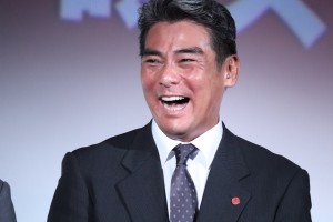 『ストロベリーナイト・サーガ』完成披露試写会に登場した宍戸開
