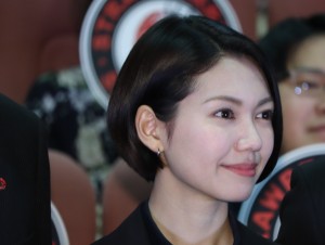 『ストロベリーナイト・サーガ』完成披露試写会に登場した二階堂ふみ