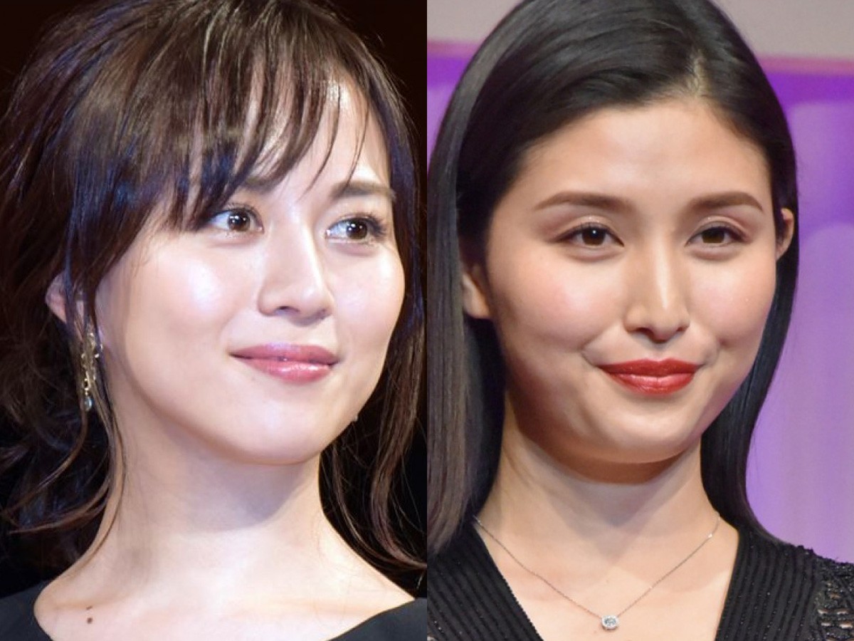 (左から)比嘉愛未、橋本マナミ