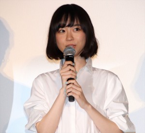 『僕に、会いたかった』完成披露上映会舞台挨拶に登場した柴田杏花