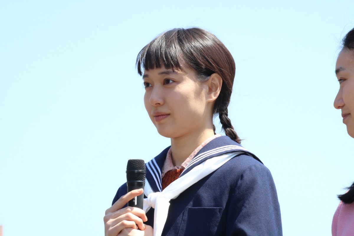 戸田恵梨香、15歳のヒロイン役に「15歳、イケるな」と笑顔
