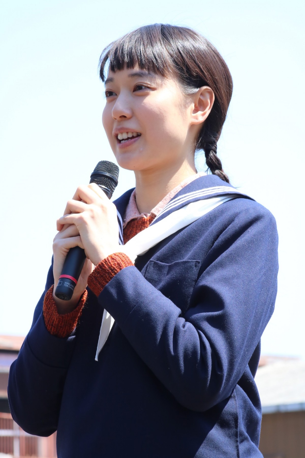 戸田恵梨香、15歳のヒロイン役に「15歳、イケるな」と笑顔