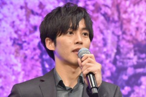 『居眠り磐音』プレミアイベントに登場した松坂桃李