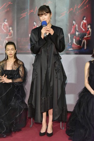 ドラマ10『ミストレス～女たちの秘密～』試写会に登場した水野美紀