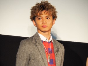 『4月の君、スピカ。』初日舞台挨拶に登場した佐藤大樹