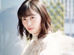 【写真】福原遥、セーラー服ピースサインがファンの心をわしづかみ