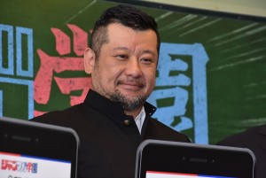 週刊少年ジャンプ・週刊少年マガジン 共同プロジェクト記者発表会に登場したケンドーコバヤシ