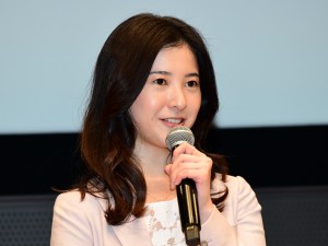 吉高由里子、『わたし、定時で帰ります。』プレミアム試写会＆舞台挨拶に登場