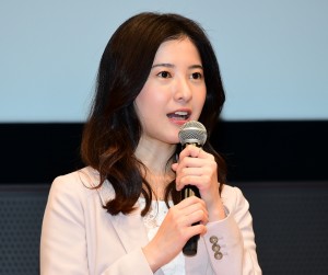 吉高由里子、『わたし、定時で帰ります。』プレミアム試写会＆舞台挨拶に登場