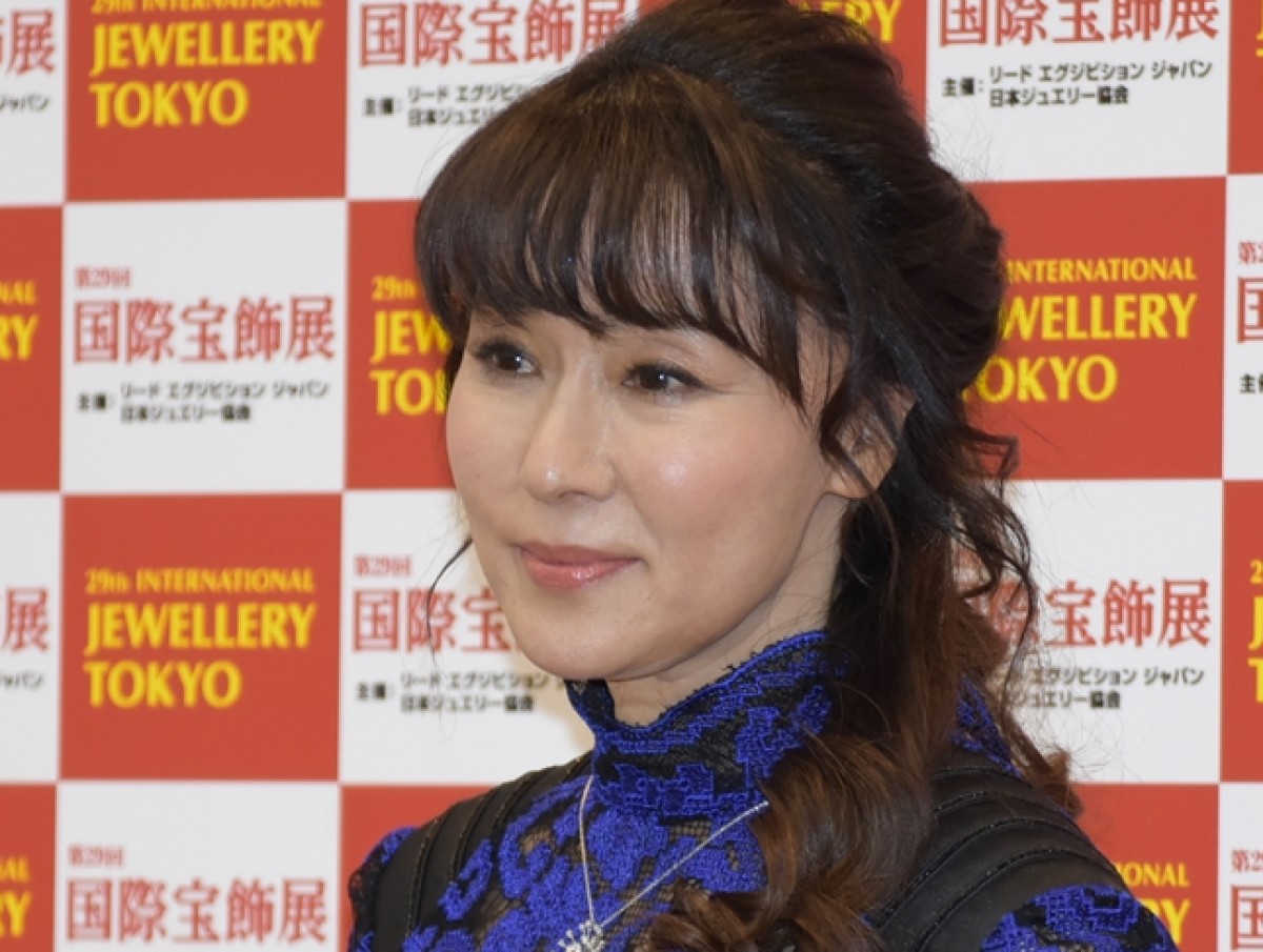 “W浅野”の不仲説に浅野ゆう子が言及 壮絶ビンタシーンの裏側も告白 ／2019年4月13日 1ページ目 エンタメ