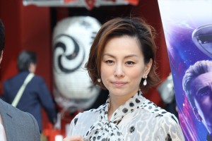 『アベンジャーズ／エンドゲーム』勝利祈願イベントに登場した米倉涼子
