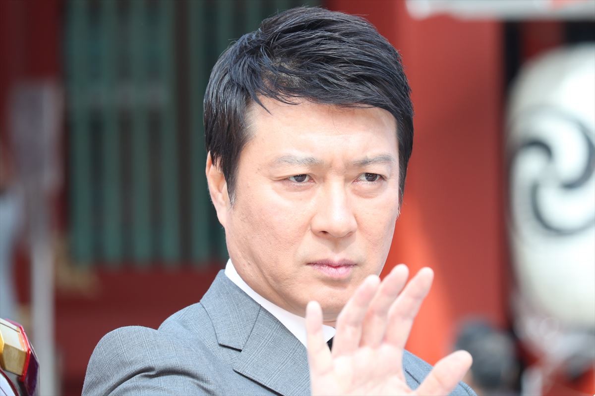 米倉涼子、アベンジャーズ勝利を祈願！ シリーズ完結に「信じられない」