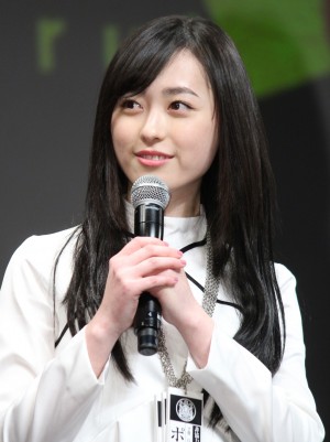 福原遥、『映画 賭ケグルイ』完成披露試写会に登場