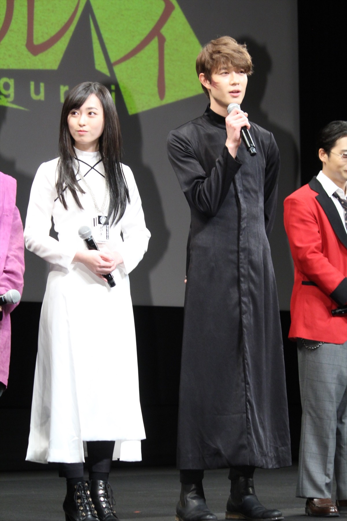浜辺美波＆森川葵、お互いの“勝負強さ”を認め合う「コンビ感がいいんだなと思います」
