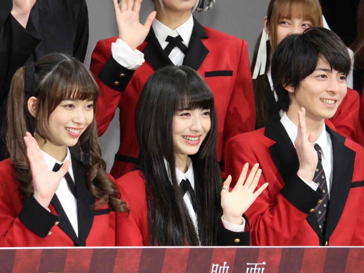 浜辺美波＆森川葵、お互いの“勝負強さ”を認め合う「コンビ感がいいんだなと思います」