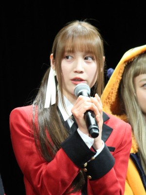 中村ゆりか、『映画 賭ケグルイ』完成披露試写会に登場